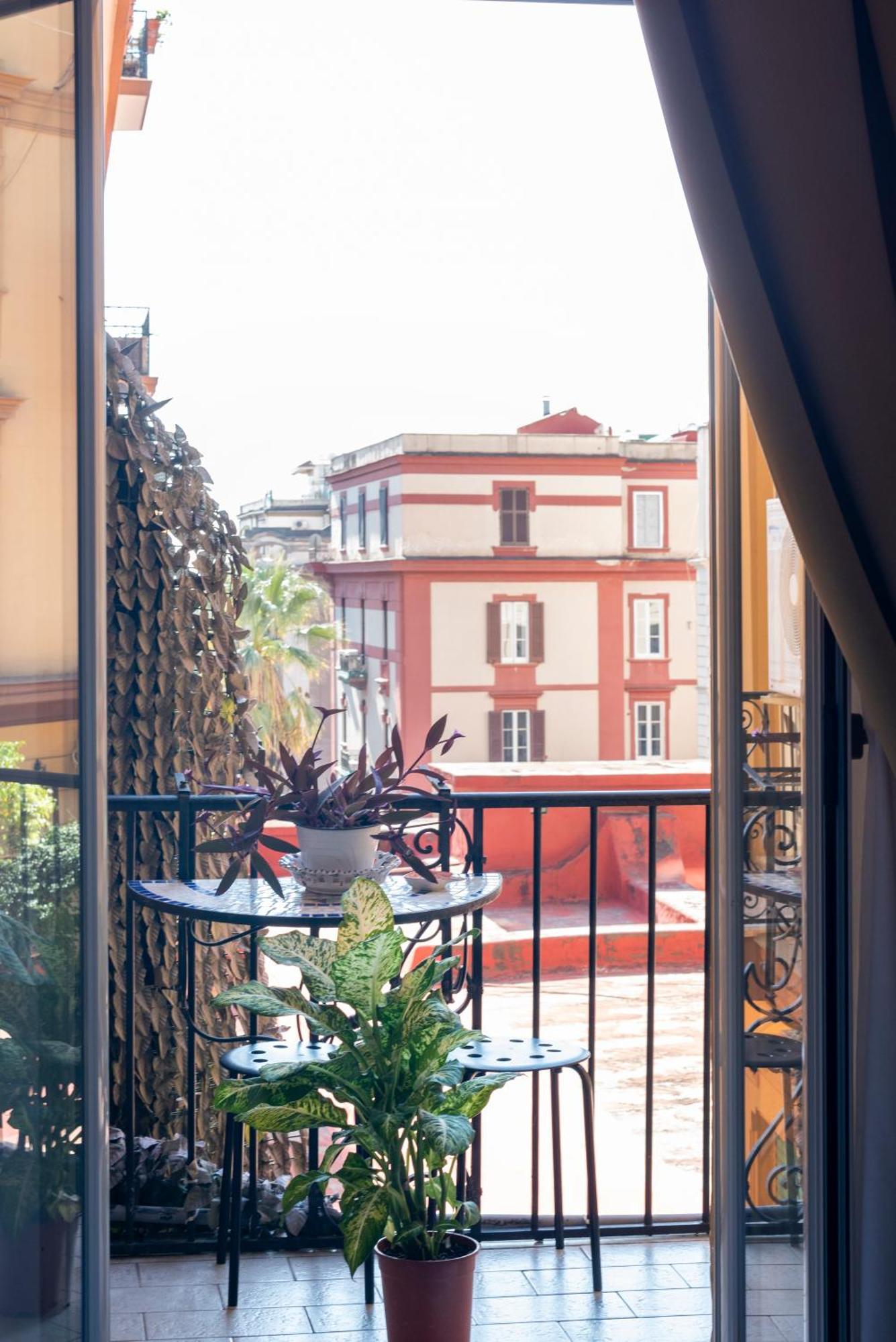 B&B Le Stanze Dei Mille Nápoles Exterior foto